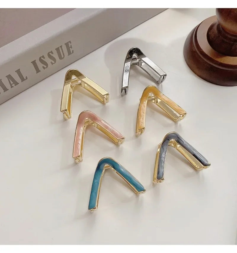 Pince à cheveux en forme de V en queue de cheval haute, à la mode, document doré, petites pinces à cheveux en métal, ornement de queue de cheval haute, vêtements de sauna populaires coréens