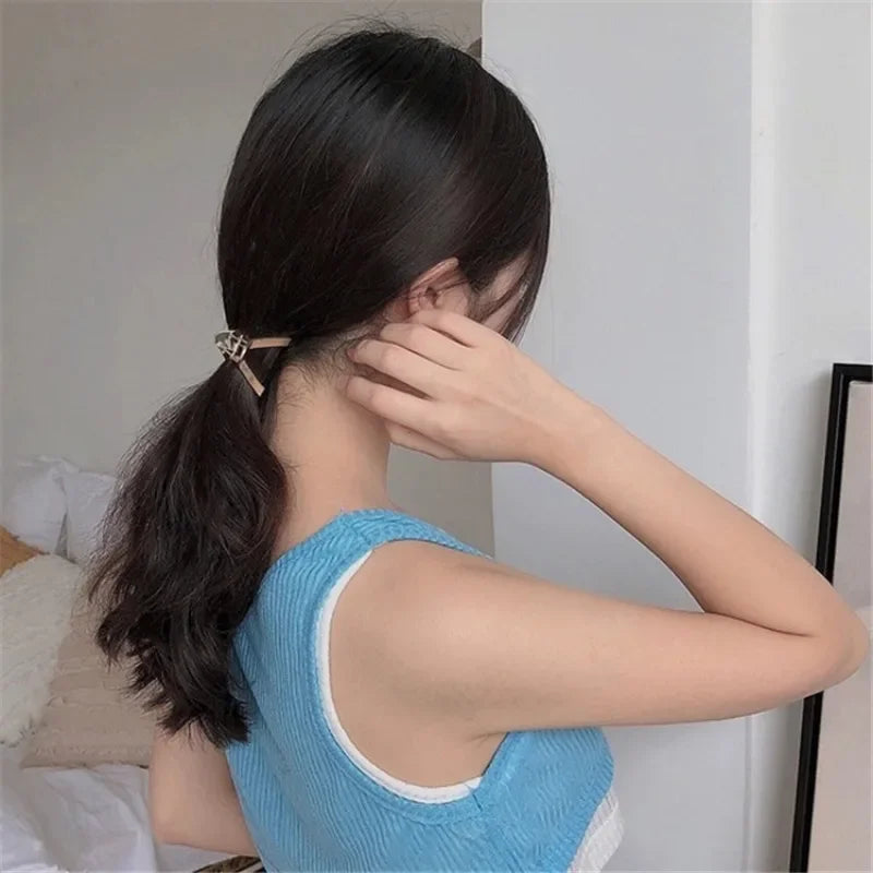 Pince à cheveux en forme de V en queue de cheval haute, à la mode, document doré, petites pinces à cheveux en métal, ornement de queue de cheval haute, vêtements de sauna populaires coréens